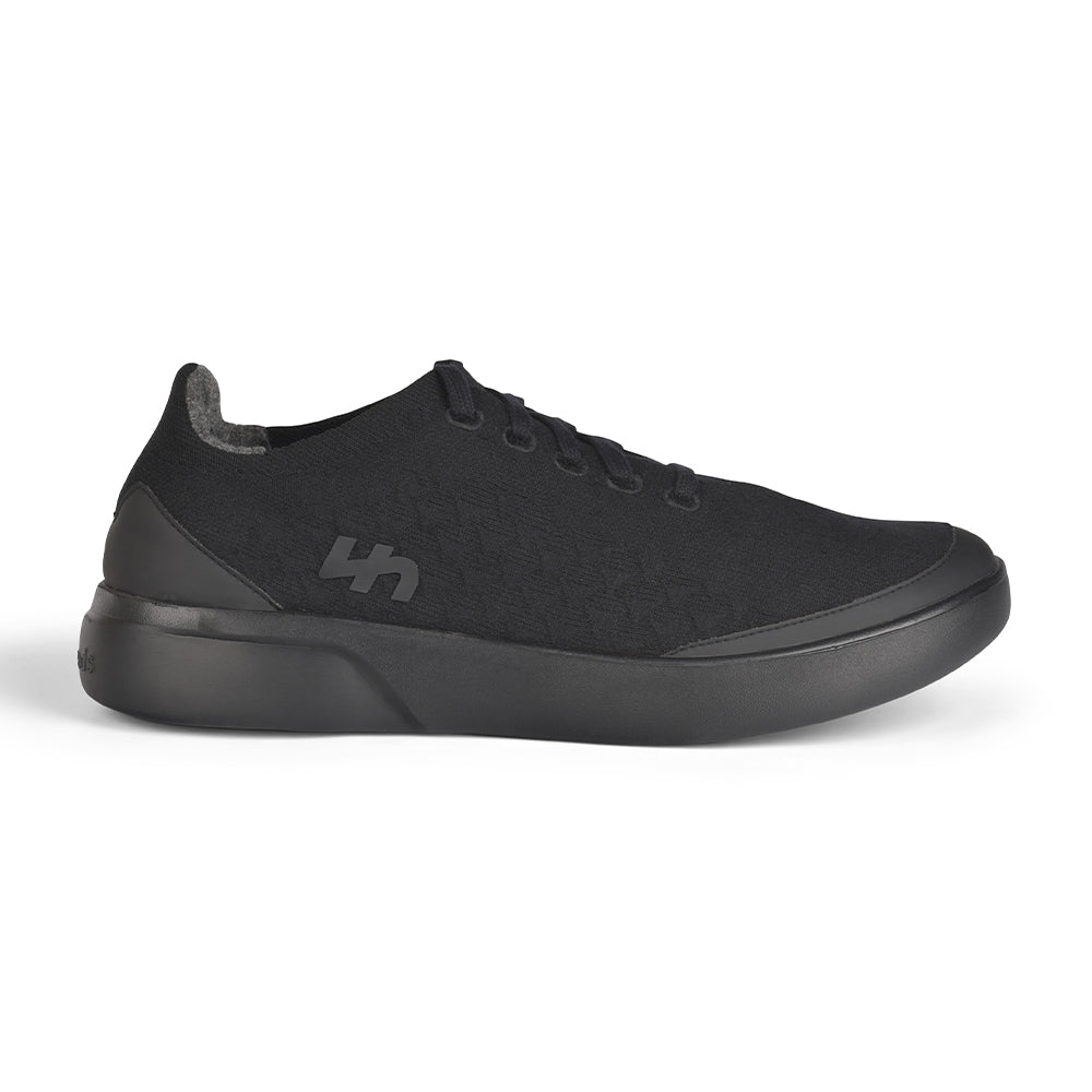 Banana Kicks | All-Black | Women